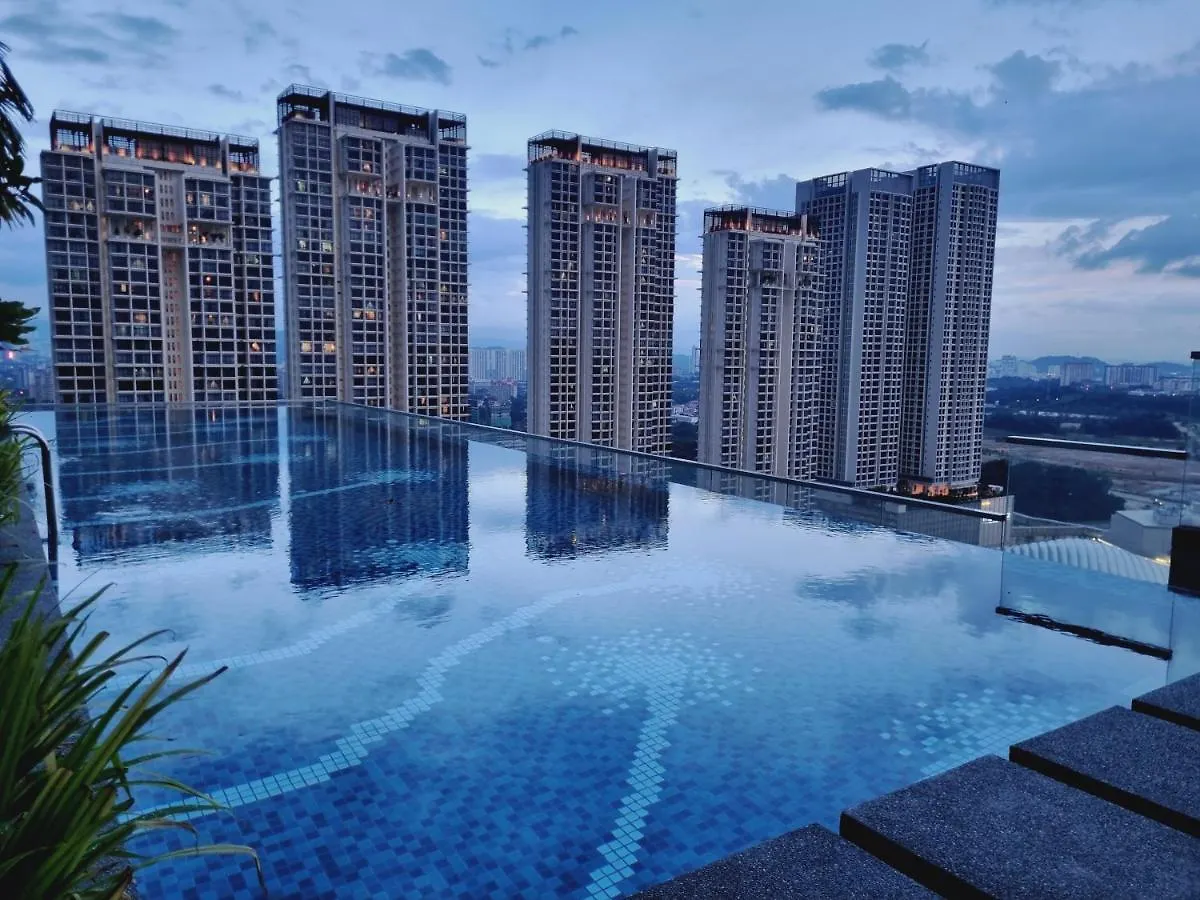 Pavilion 2 Revol Sky Pool 2-3 Pax Ls25 Kuala Lumpur 0*,
